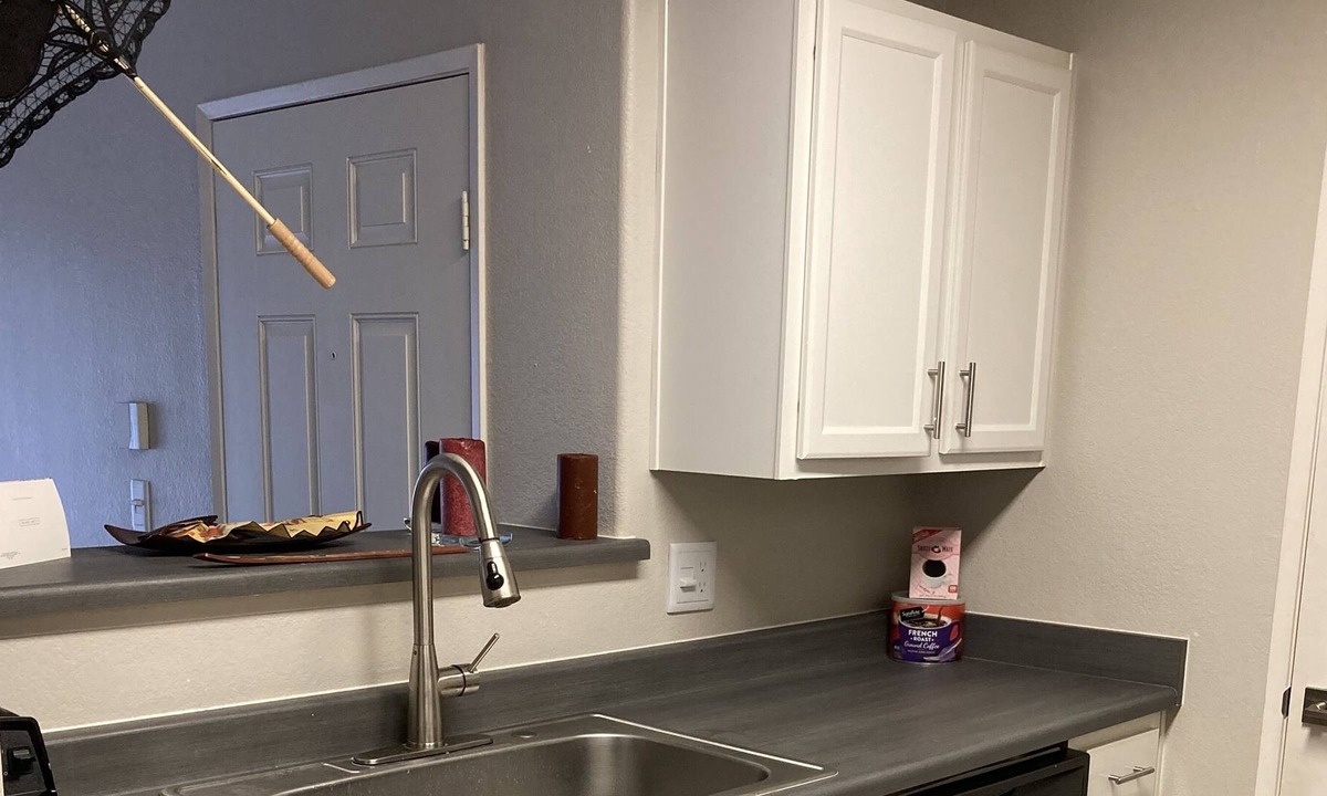 Spring Valley Apartment | A Secluded, Hidden Gem W/Waterfall Pool & Jacuzzi 12 Minutes Away From The Strip