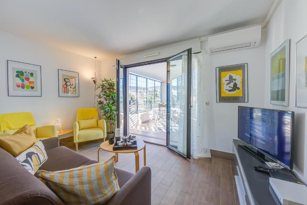Liberation Apartment | Appartement Liberation