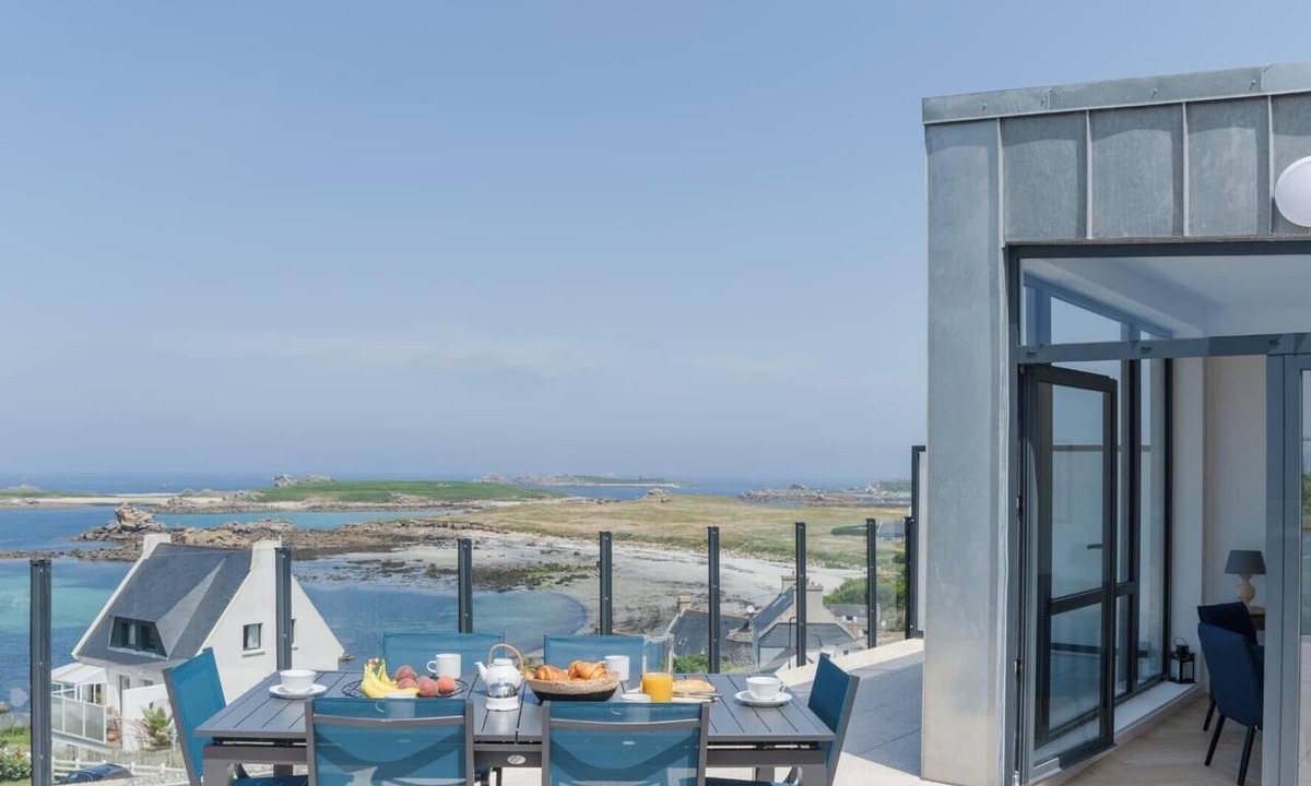 Porspoder Apartment | Ar Skol - Magnificent seafront duplex