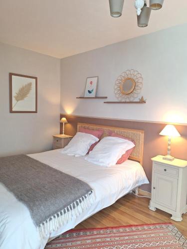 Porspoder Bed & Breakfast | Côté West - Spacieuse Chambre d'Hôtes à 400 m de la mer et du GR34 - Confort, Accueil personnalisé - Petit déjeuner compris