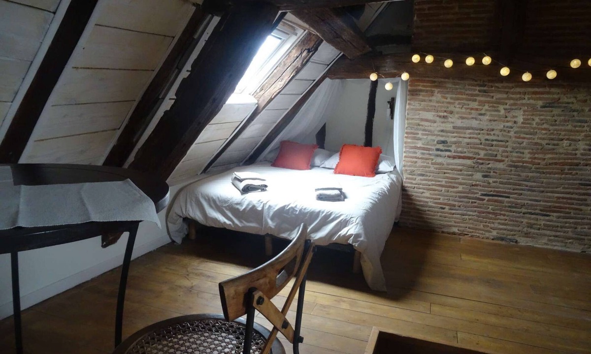 Bergerac Apartment | Charming studio "Le Colombier" - Habitation Saint-Clar Historic Center - WIFI/Netflix
