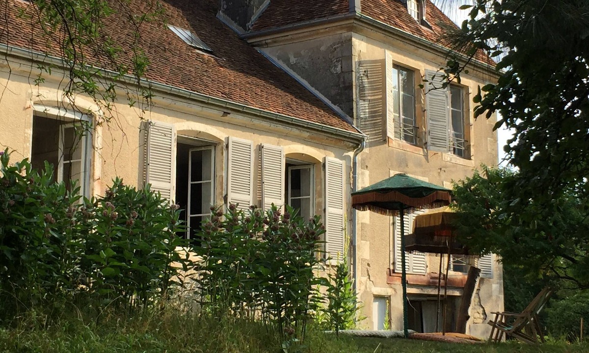 Pisseloup Other | Chateau D'Aigremont Detached wing 5 bedrooms 4 bathrooms living room kitchen park.