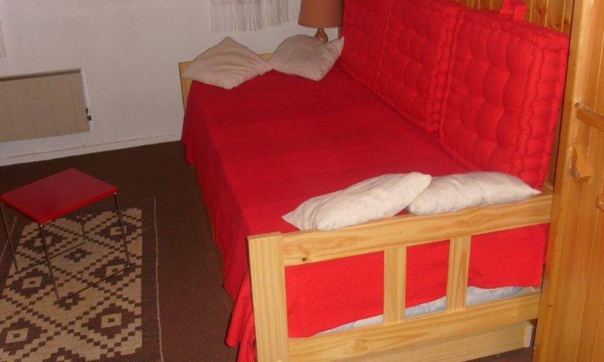 Le Pleynet Apartment | Cozy studio in Le Pleynet, 300m to slopes, pets allowed