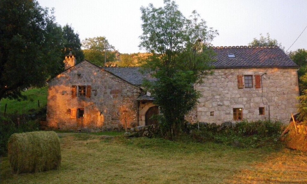 Pont-de-Montvert-Sud-Mont-Lozere House | Restored 18th century farm in the heart of the Cevennes National Park