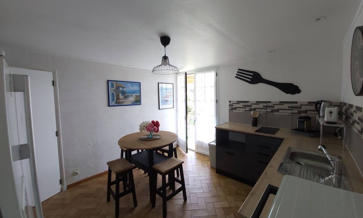 Aubin House | LE MAS D'EVLIE - Self-catering apartment with relaxing view.