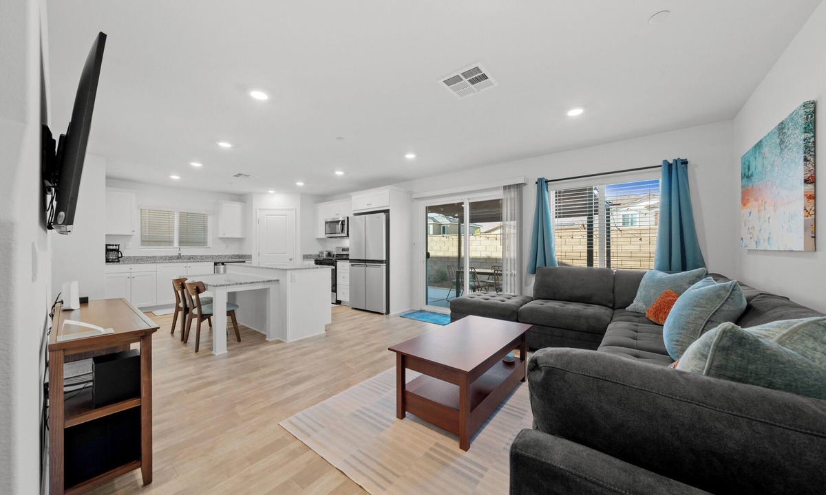 Winchester House | Pet Friendly 3 br/2.5 bath, Single Family Home with Private Yard, Community Park