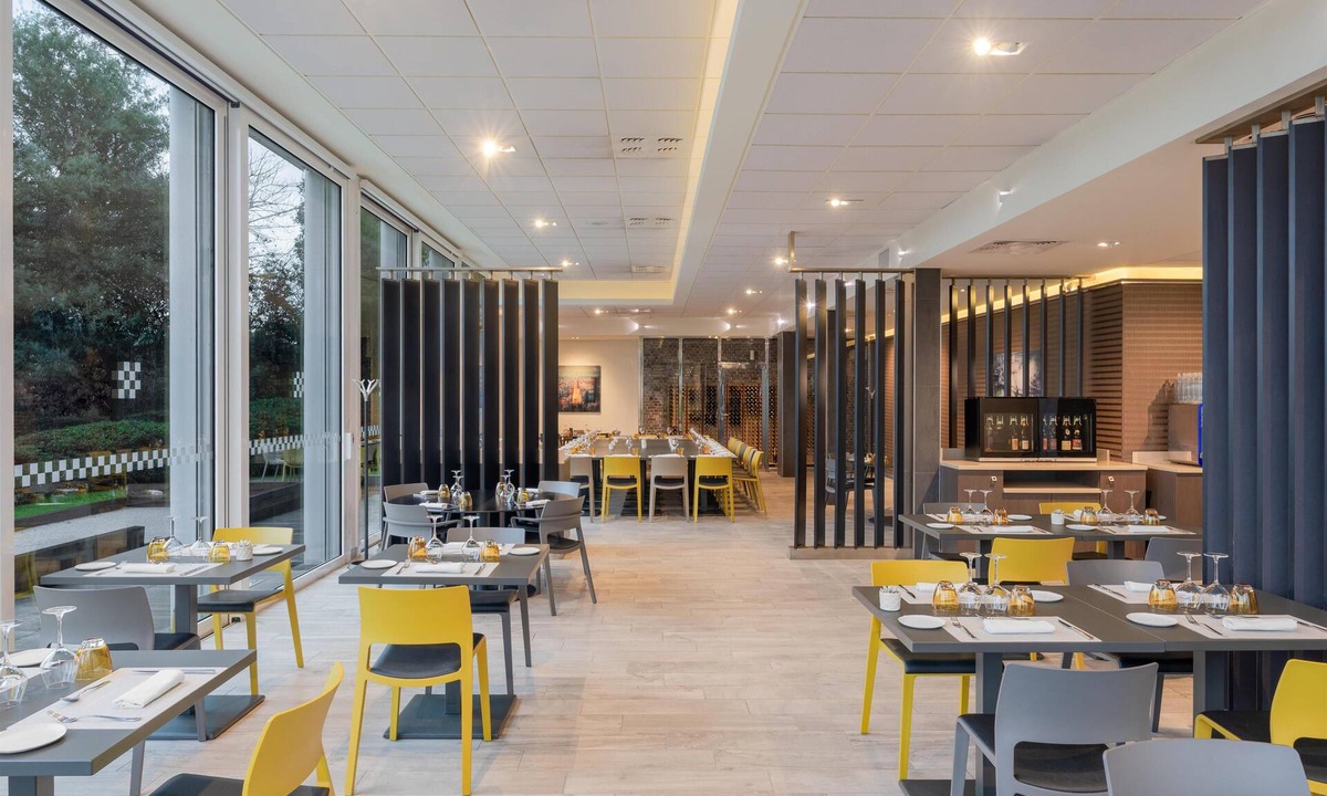Genas Hotel | Spark by Hilton Lyon Eurexpo