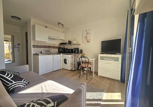 Studio lumineux avec balcon exposé sud, tout équipé et classé 2 étoiles. - FR-1-553-139