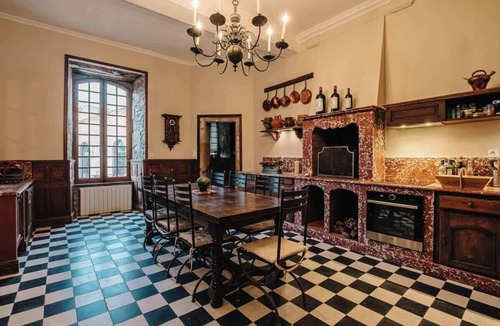 Caunes-Minervois Apartment | A Historic & Modern Jewel in the Heart of Minervois