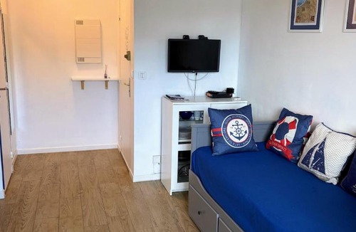 Cabourg Apartment | Ambiance marine, bel appartement avec vue mer, balcon, piscine et tennis