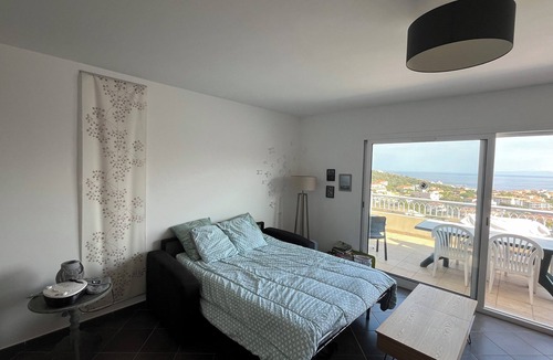 L'Ile-Rousse Apartment | Apartment 57m2, RESIDENCE GRAND STANDING, TERRACE 26m ², FACE SEA, BEACH 800m