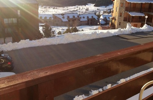 Les Angles Apartment | Beautiful sunny apartment in the center of the village
