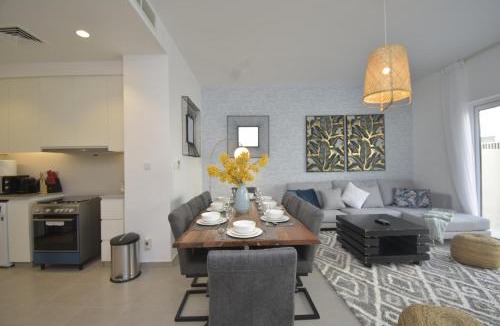 Dubai Apartment | bnbme - Urbana I - Emaar South