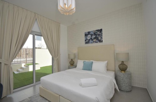Dubai Apartment | bnbme - Urbana I - Emaar South