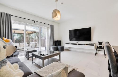 Dubai Villa | Bright and Airy 2BR, Family-Friendly with Pool and Gym