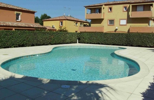 Valras-Plage House | Charming Mediterranean residence, swimming pool, large private gated community. 3 keys