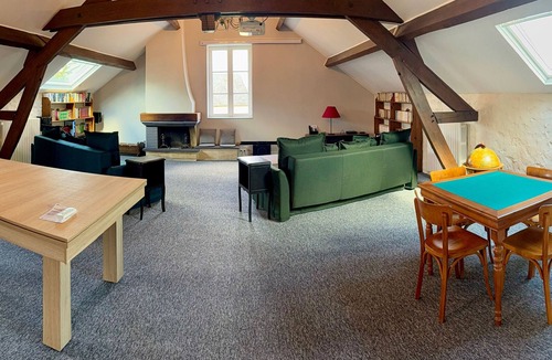 Mareau-aux-Bois Cottage | Charming Stone House with Park, Game Room, High-Speed WiFi, and Tennis Nearby