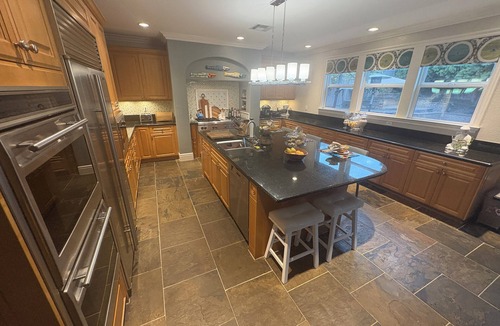 Carlsbad House | Close to everything. Pet friendly.