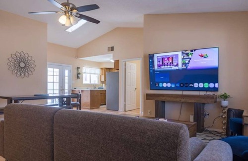 Deer Valley Estates Apartment | Cozy house with open backyard near hiking trails
