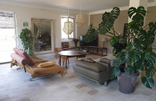 Plan-d'Orgon House | ★Entre Luberon and Alpilles, Provencal farmhouse in its olive grove, private swimming pool