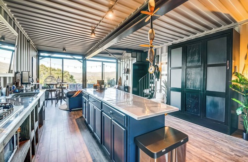 Fallbrook House | Fallbrook Airplane Home w/Fire Pit & Mtn Views!