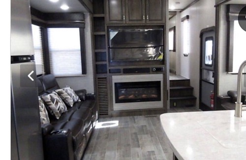 Fallbrook House | Glamper camper on site!