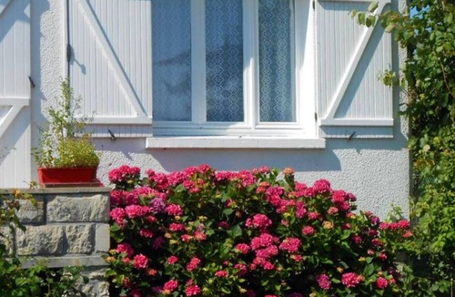 Dampierre-en-Burly House | Homerez - Amazing house for 6 ppl. with garden and terrace at Dampierre-en-Burly