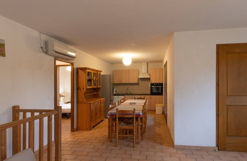 Chambonas House | House 'Les Sources Gîte Sauvignon' with Shared Pool, Private Garden, and Air Conditioning