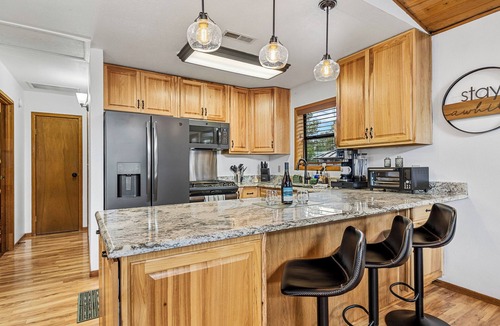 Mountainaire House | Kiowa Cabin Hideaway 6-guest Mins to Dwtn Trails