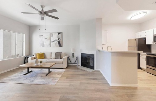 Greenbell Apartment | Landing | Stunning 1BD, Gym, Pool