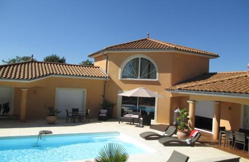 Neyron Bed & Breakfast | Le Mas du Fort