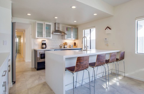 Palm Springs House | Lena's Hideaway – Swanky Mid-Mod Palm Springs Retreat