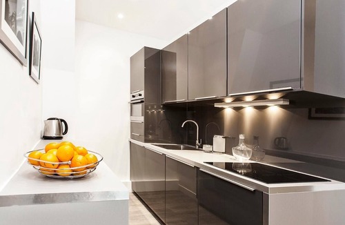 Bonne-Nouvelle Apartment | LivinParis | Luxury 2 Bedrooms Grand-Boulevard II