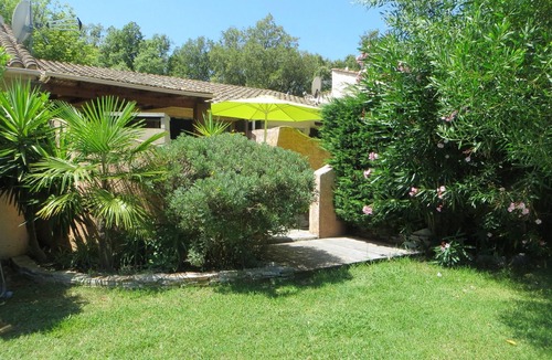 Santa-Maria-Poggio Villa | Mini-villa with pool by the sea at the Port of Taverna - Costa Verde