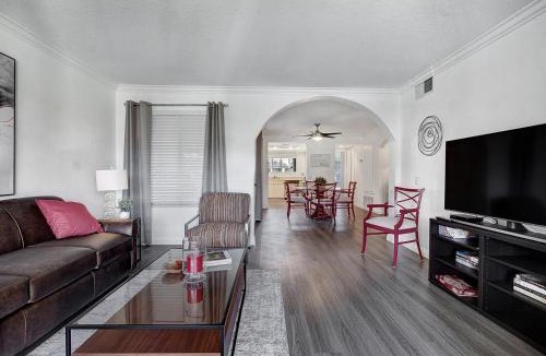 Palm Springs Apartment | Our Mesquite-Refreshed 1st floor nature preserve & mtn view condo!