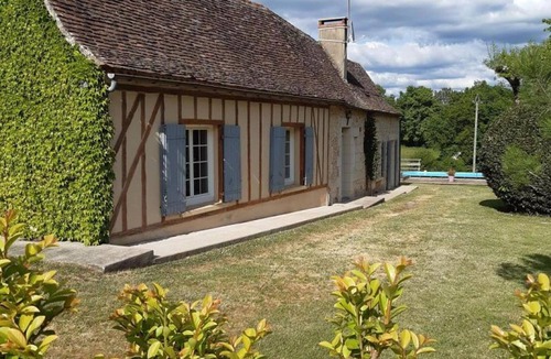 Ginestet Cottage | Périgourdine House with Private Pool and Wifi