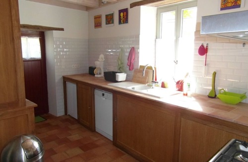 Larressingle House | Renovated stone house with swimming pool - 150 m from the medieval castle of Larressingle