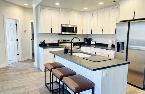 Mesquite Condo | Sharp Mesa Oasis by Mesquite Vacation Rentals with Private Balcony, Community Pool Access and $510 in free daily activities