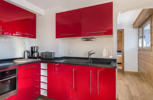 Le Planellet Apartment | Spacious Renovated 1-Bed Apt with Parking and WiFi in Megève, Near Slopes
