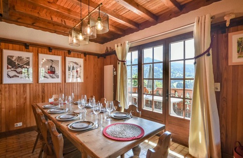 Les Gets Apartment | Spacious South-Facing Duplex in Quiet Chalet, 150m from Shuttle