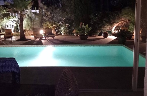 Vidauban Villa | Superb villa with pool, 3 bedrooms, 2 bathrooms, large living room.