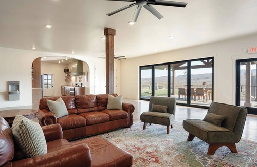 Ivins Cottage | The Juniper @ HSRV