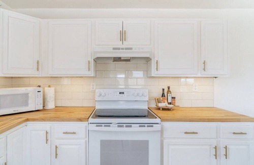 Twentynine Palms House | This house is a 3 bedroom(s), 1 bathrooms, located in Joshua Tree, CA.