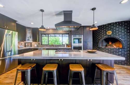 Olde Carlsbad House | Ultimate Family Coastal Retreat with Pool, Spa, and More!