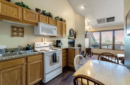 Flagstaff Condo | Valley View