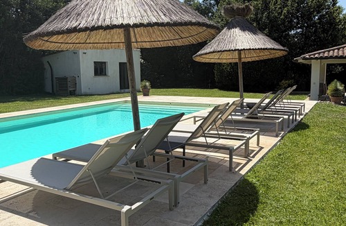 Eyragues House | Villa 220m2, land 3000m2, 5 "village on foot, 4km Saint-Rémy-de-Provence