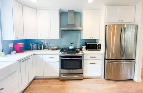 Leucadia House | Walk to the beach or relax and grill outdoors in the amazing yard!