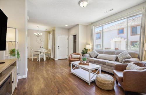 Mesquite House | Welcoming Mesquite Condo w/Pool Access!