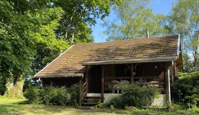 2-bedroom house near Dijon and Beaune with 360° views of nature.