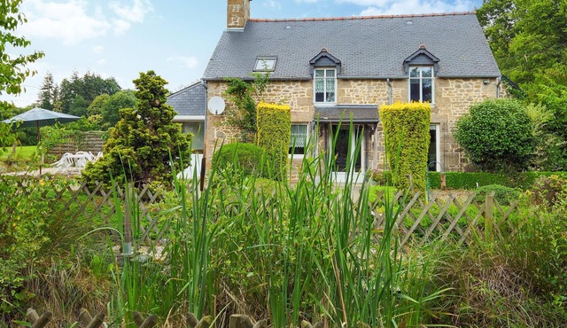 2 bedroom gorgeous home in Noyal-Sous-Bazouges